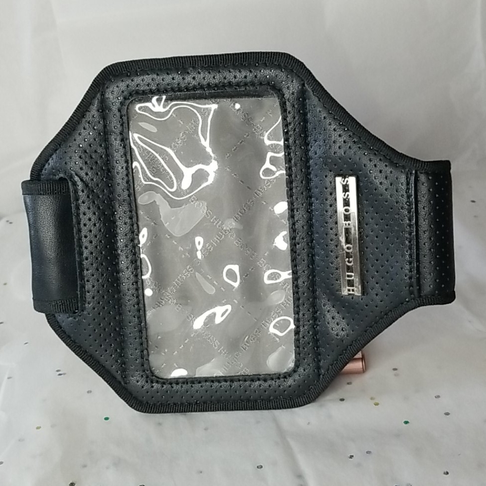 Hugo Boss Exercise Sports Armband Phone / Music / Cards / Money